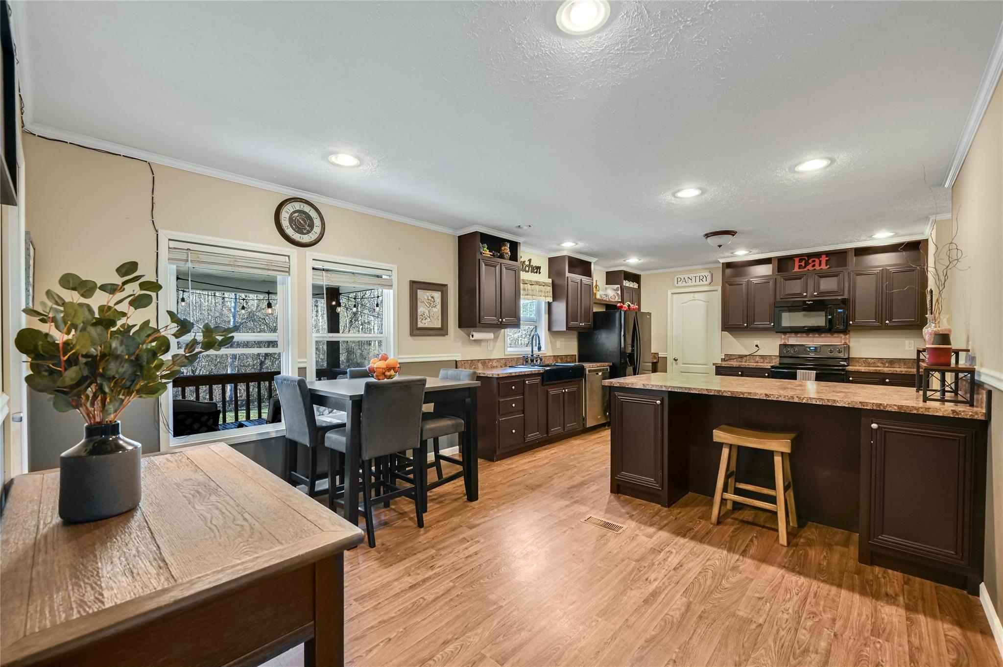 874 Bee Tree Road Swannanoa, NC 28778 - Photo 4 of 23 Gallery Image 4
