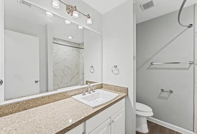 $2,000 | 2808 Pinewood Drive, League City, TX 77573