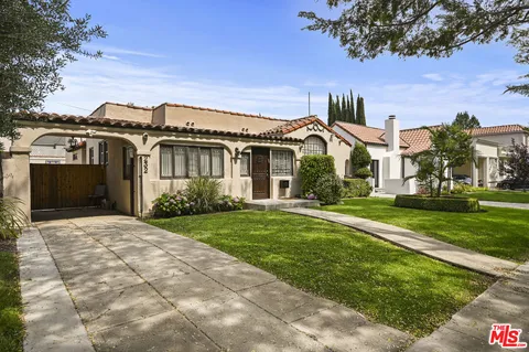 $10,995 | 232 South Crescent Drive, Beverly Hills, CA 90212