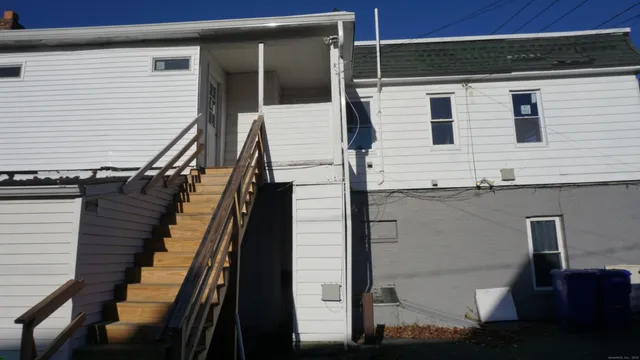 $2,200 | 1621 Stratford Avenue, Unit 3, Stratford, CT 06615