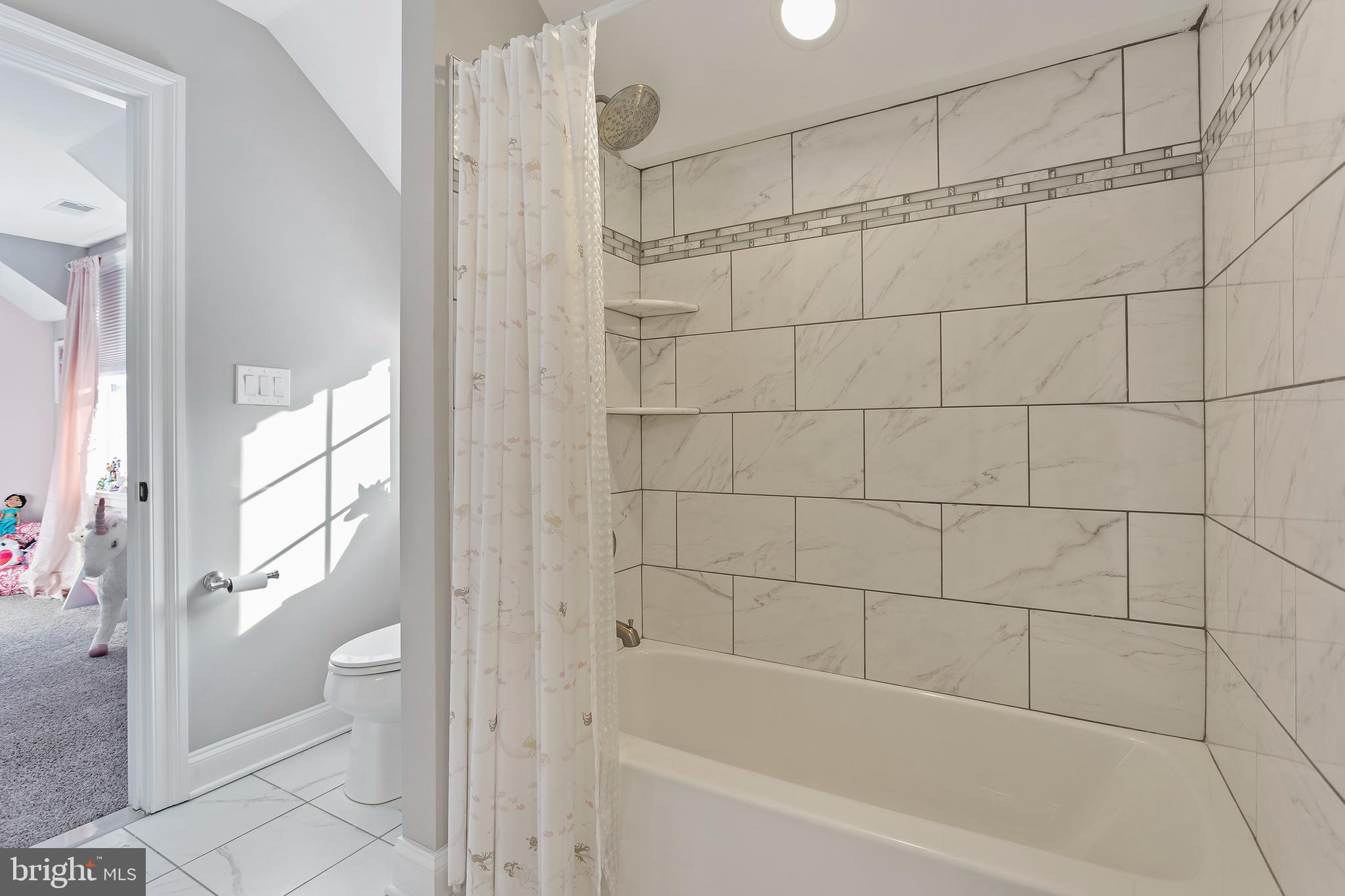 31 Kirk Road Garnet Valley, PA 19060 - Photo 26 of 35 Full Bathroom