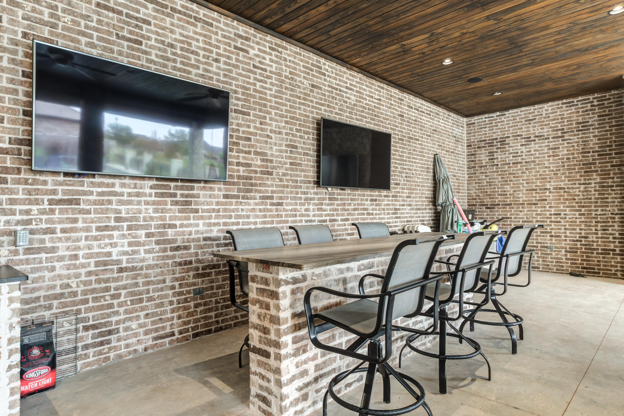 4003 104th Street Lubbock, TX 79423 - Photo 102 of 111 4003-104th-St_Lubbock-TX_99_Outdoor-Dini