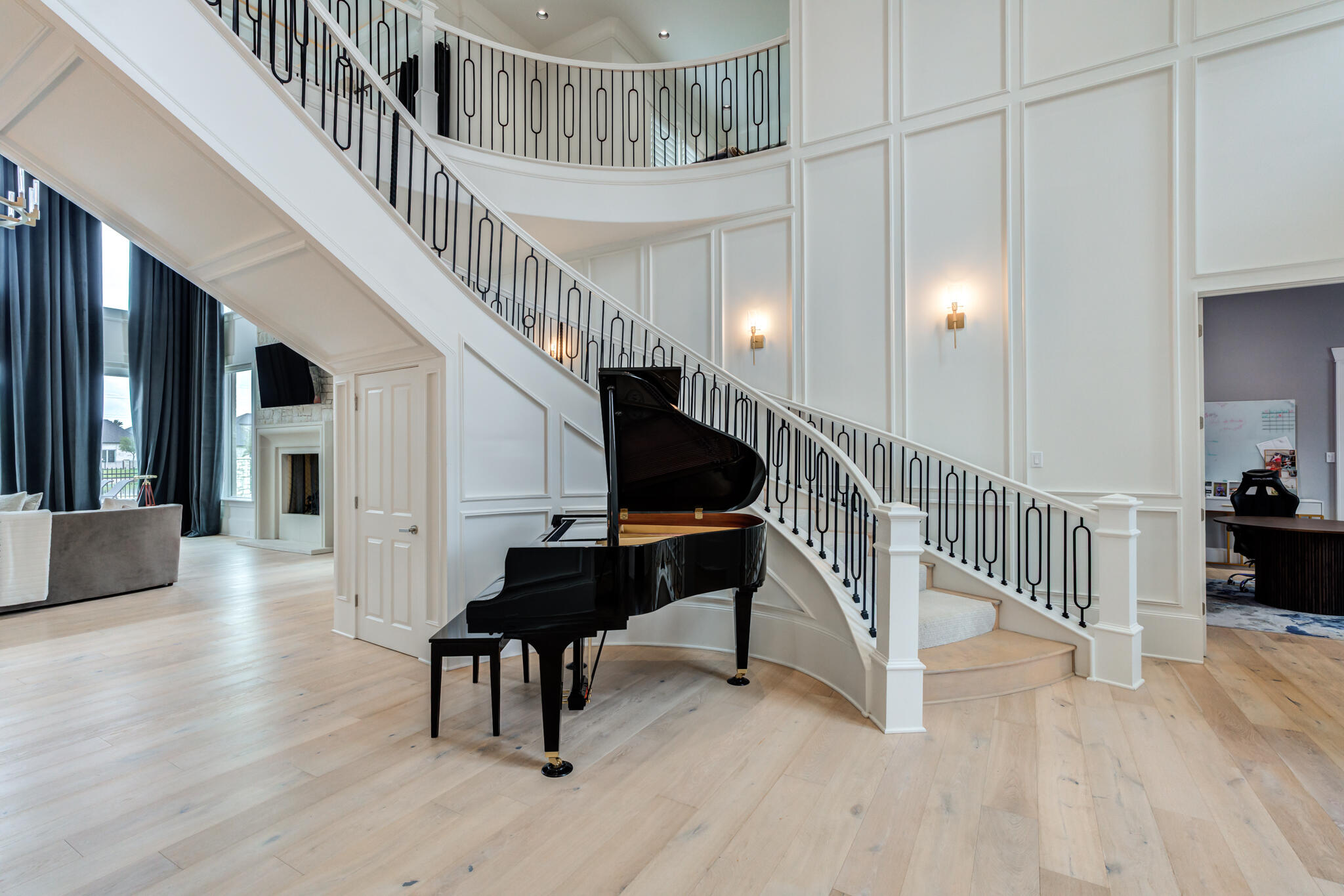 4003 104th Street Lubbock, TX 79423 - Photo 15 of 111 4003-104th-St_Lubbock-TX_12_Entryway