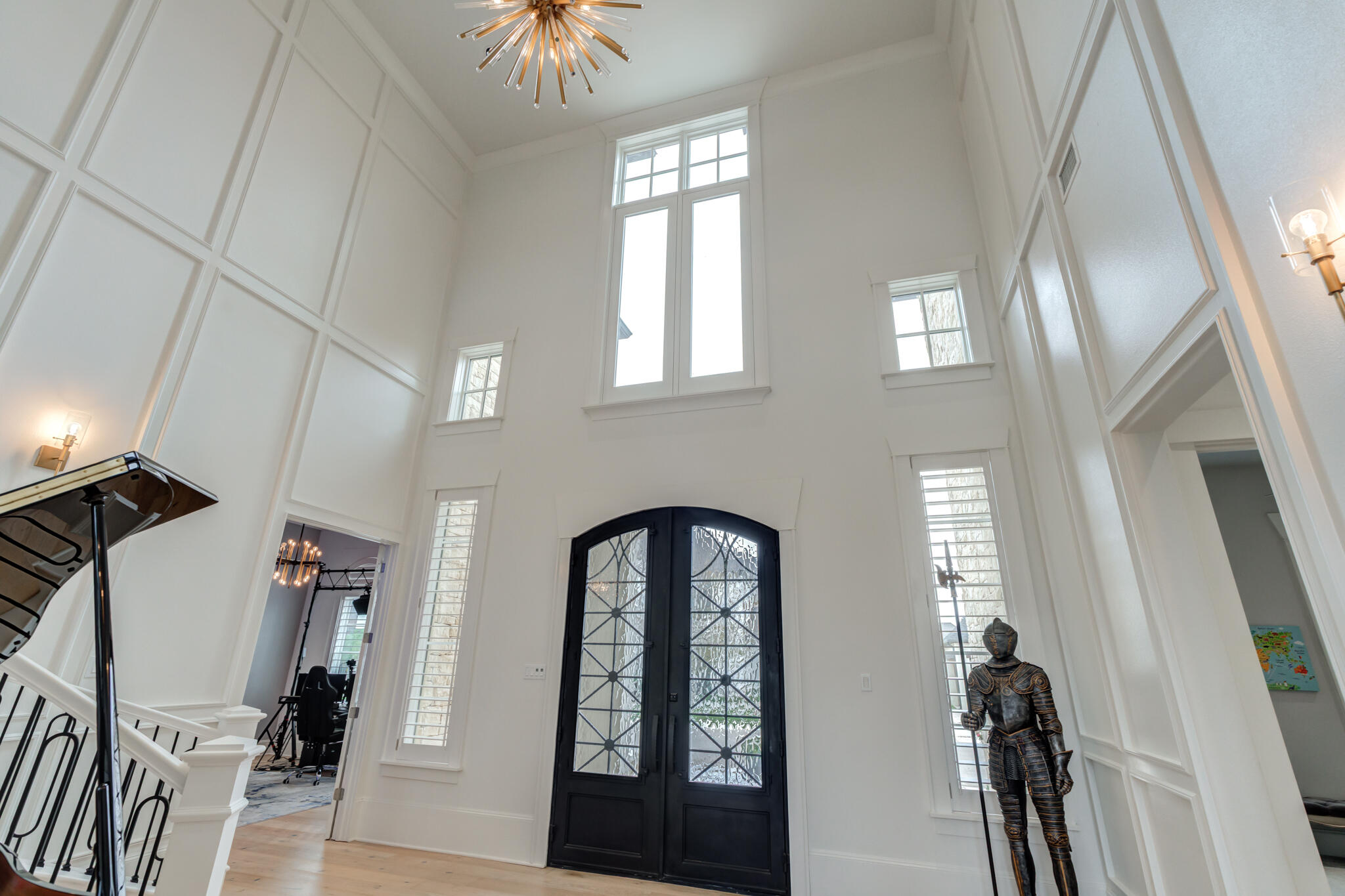 4003 104th Street Lubbock, TX 79423 - Photo 18 of 111 4003-104th-St_Lubbock-TX_15_Entryway