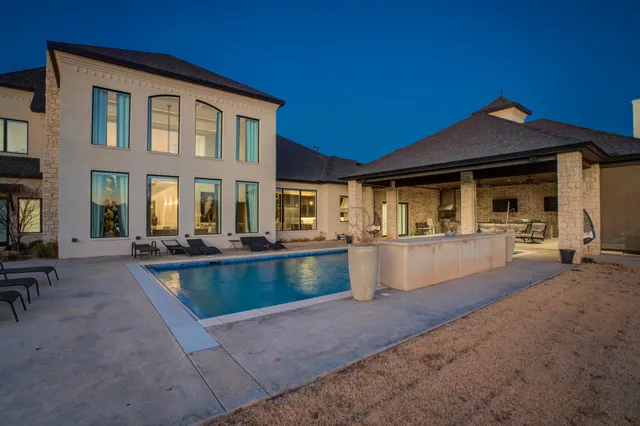 $2,100,000 | 4003 104th Street, Lubbock, TX 79423