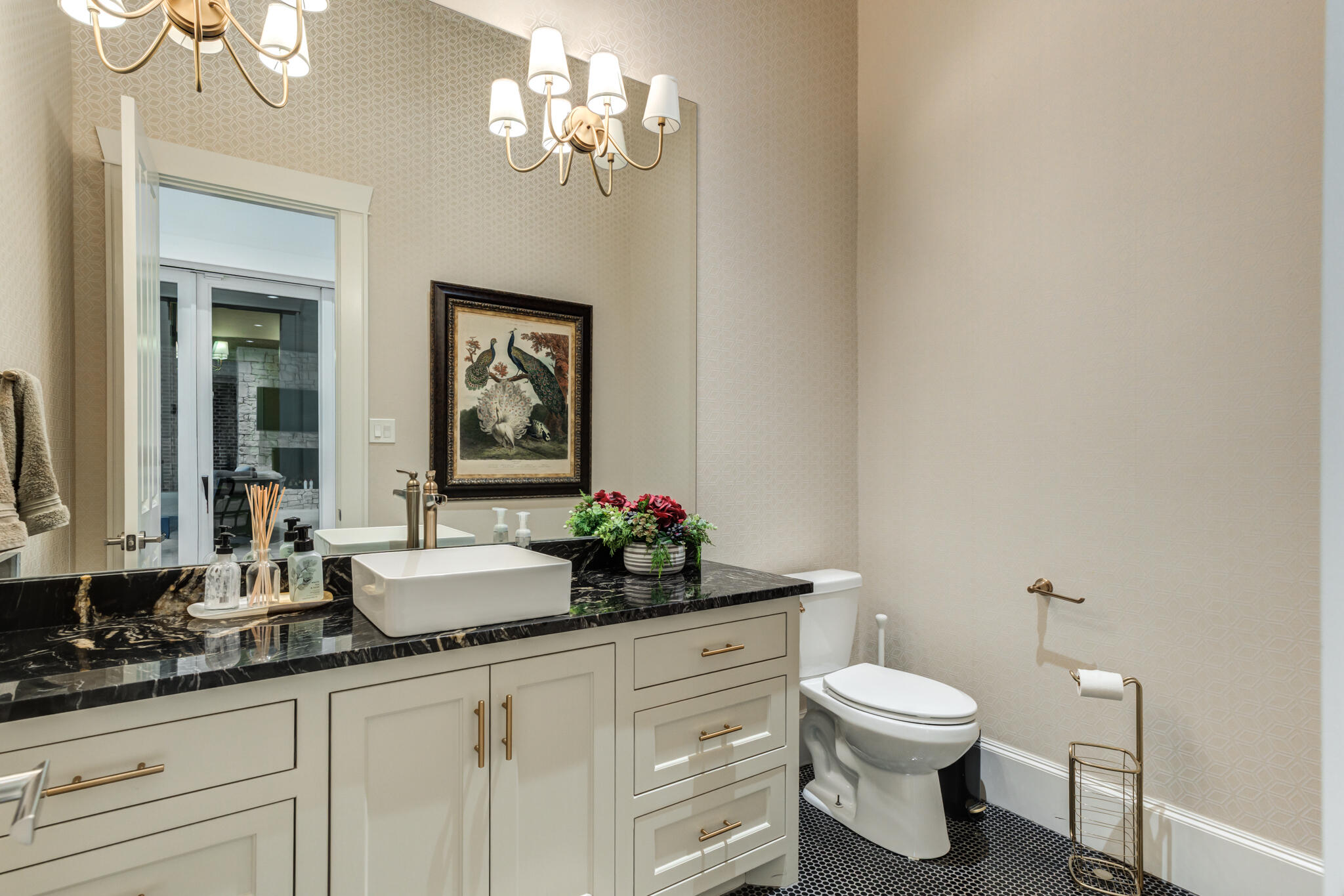 4003 104th Street Lubbock, TX 79423 - Photo 63 of 111 4003-104th-St_Lubbock-TX_60_Half-Bath