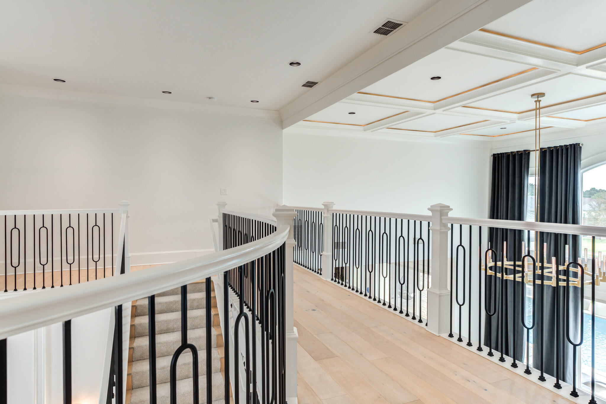 4003 104th Street Lubbock, TX 79423 - Photo 92 of 111 4003-104th-St_Lubbock-TX_89_Upstairs-Lan