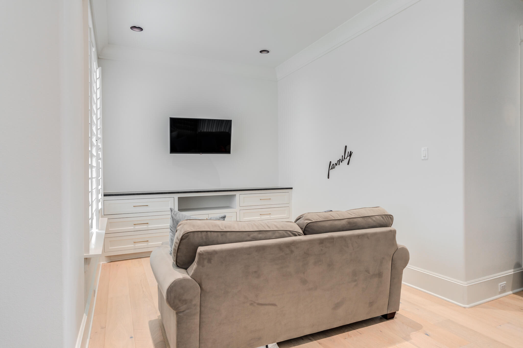 4003 104th Street Lubbock, TX 79423 - Photo 96 of 111 4003-104th-St_Lubbock-TX_93_Upstair-Game