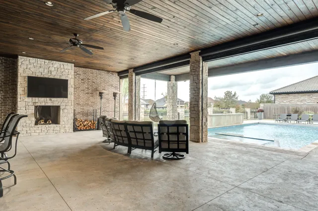 $2,100,000 | 4003 104th Street, Lubbock, TX 79423