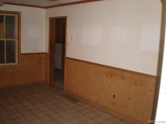 10147 Wilkes Road Avoca, MI 48006 - Photo 11 of 18 PB050030-mfsopt