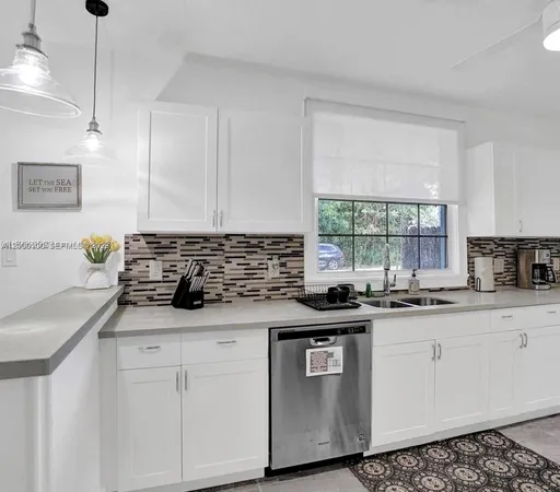 $3,800 | 2501 Northeast 181st Street, North Miami Beach, FL 33160
