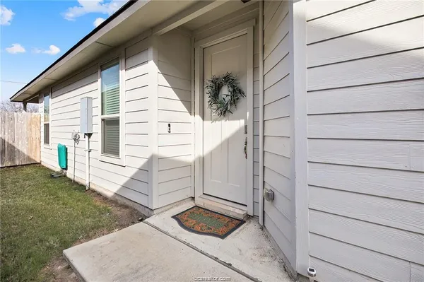 $2,100 | 1079 Toledo Bend Drive, College Station, TX 77845