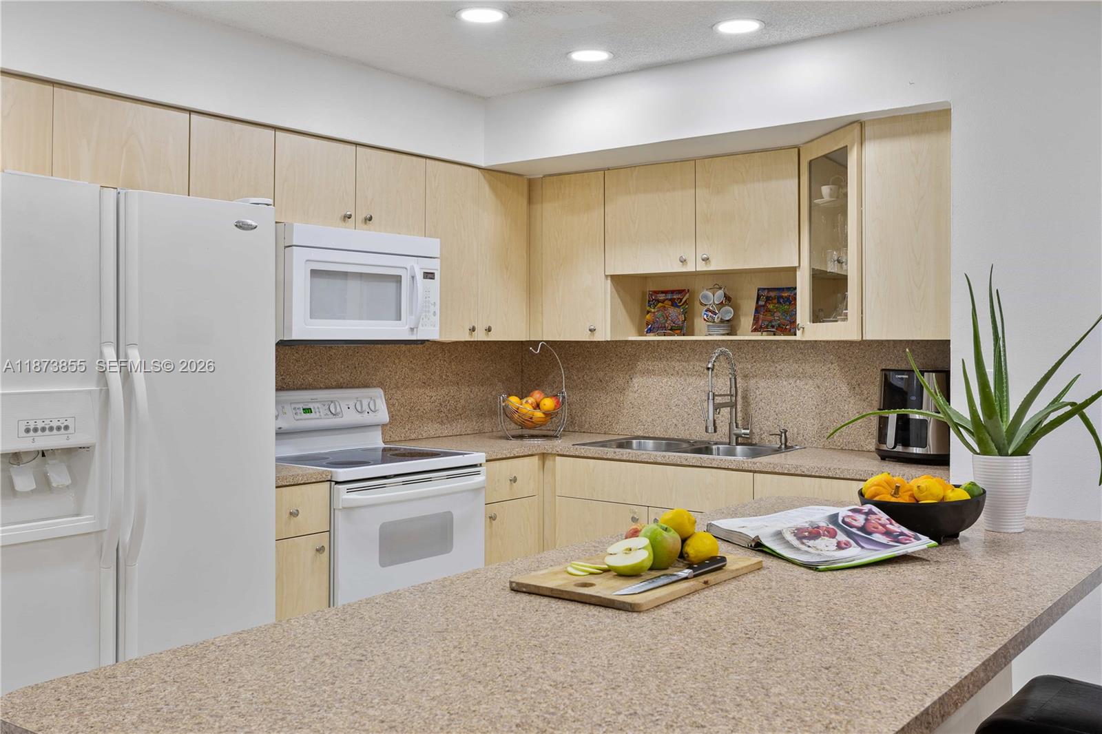 7801 Southwest 9th Terrace Miami, FL 33144 - Photo 12 of 37