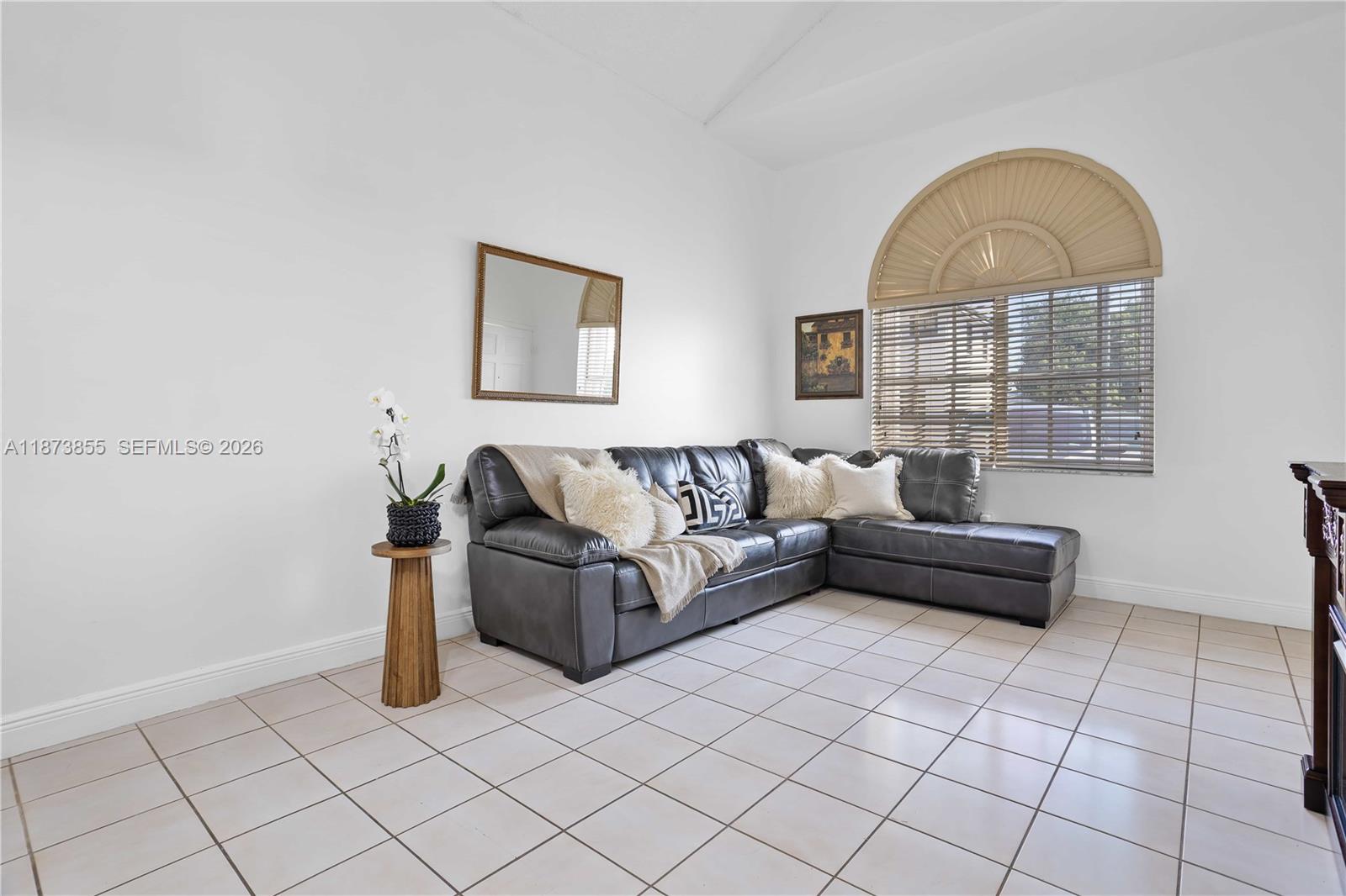 7801 Southwest 9th Terrace Miami, FL 33144 - Photo 5 of 37