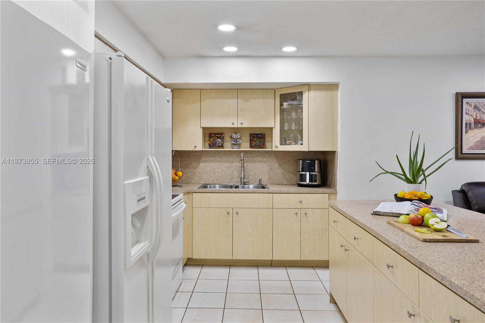 7801 Southwest 9th Terrace Miami, FL 33144 - Photo 10 of 37