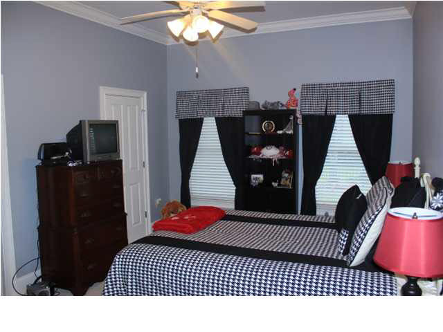 104 Red Oak Ridge Brandon, MS 39047 - Photo 13 of 23 Second Bedroom