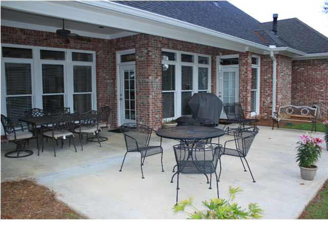 104 Red Oak Ridge Brandon, MS 39047 - Photo 17 of 23 Back Patio