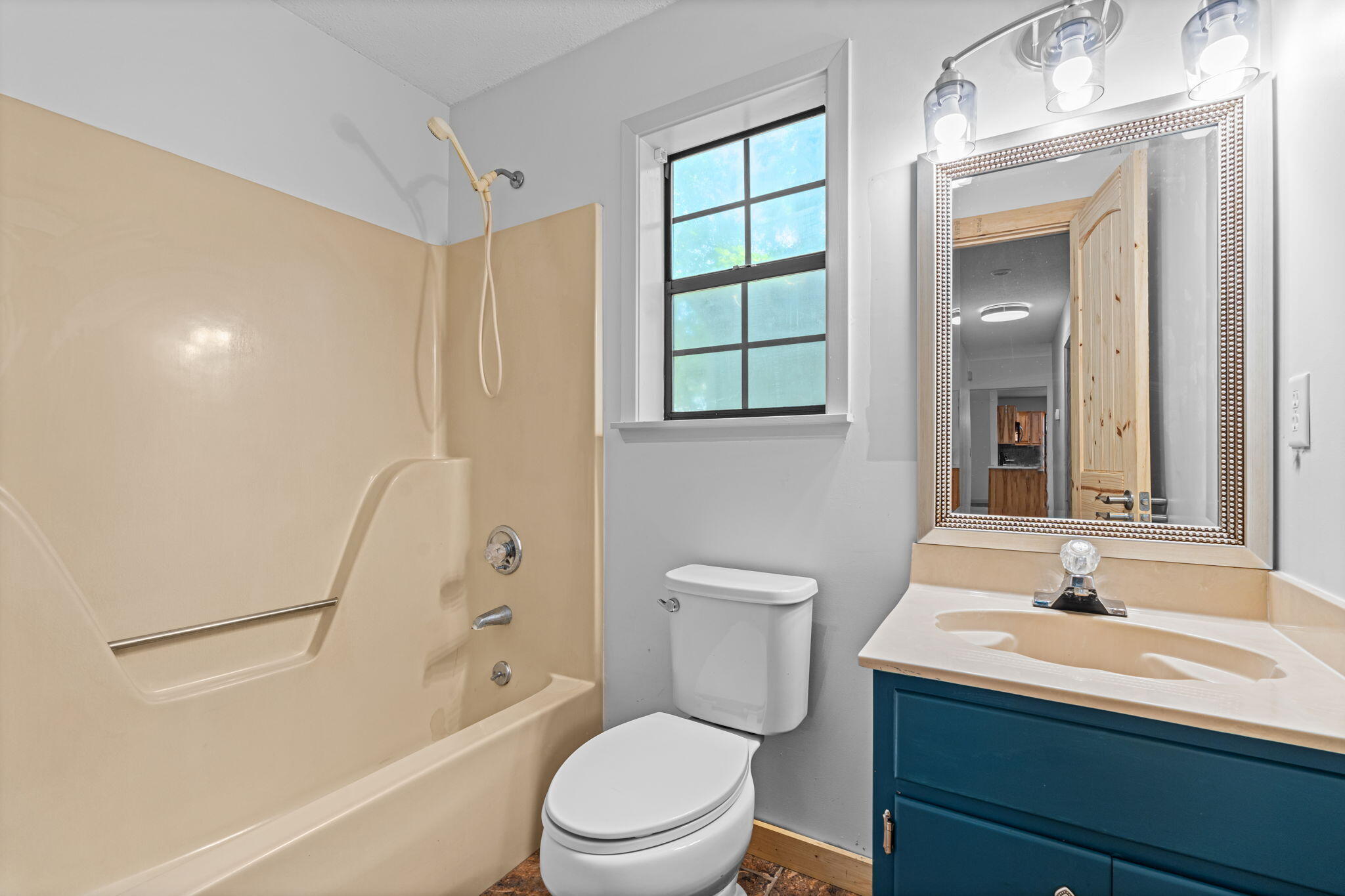 722 Mallet Bayou Road Freeport, FL 32439 - Photo 28 of 47 28-web-or-mls-722 Mallet-28