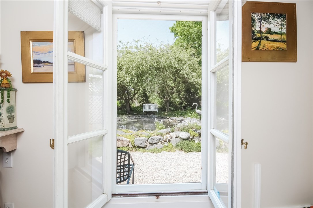 7 Jeffrey Road Newport, RI 02840 - Photo 17 of 26