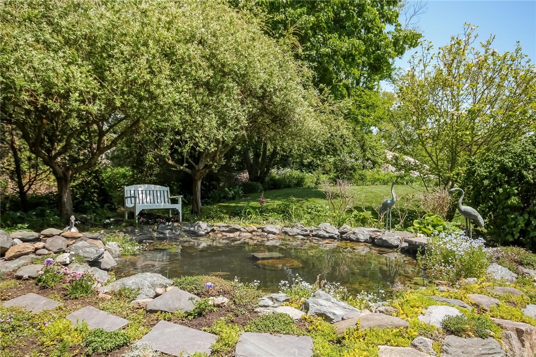 7 Jeffrey Road Newport, RI 02840 - Photo 20 of 26