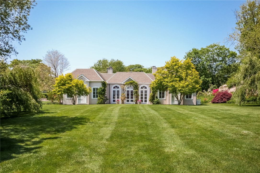 7 Jeffrey Road Newport, RI 02840 - Photo 2 of 26