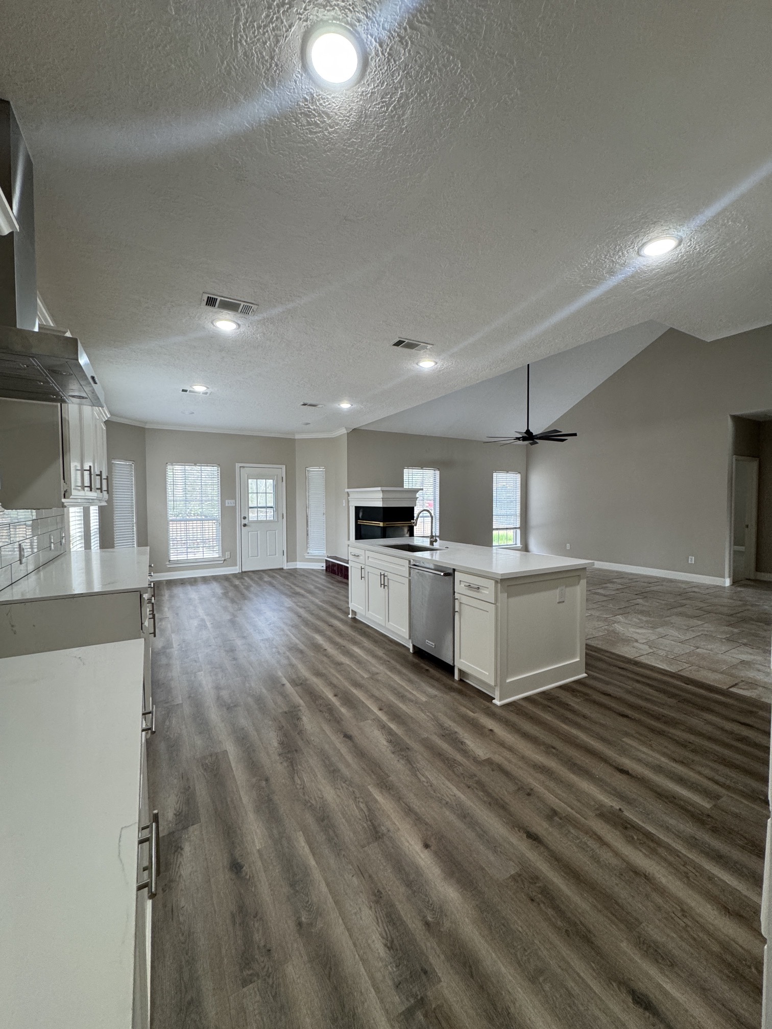 201 Pebble Springs Lane Cleveland, TX 77327 - Photo 11 of 27 a view of kitchen with sink and refrigerator