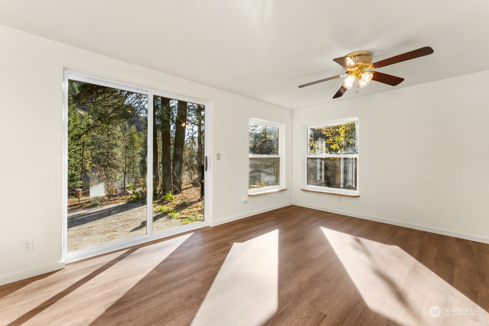 4640 Navarre Coulee Road Chelan, WA 98816 - Photo 28 of 32 Gallery Image 28