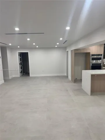 $5,800 | 9410 Southwest 55th Street, Miami, FL 33165