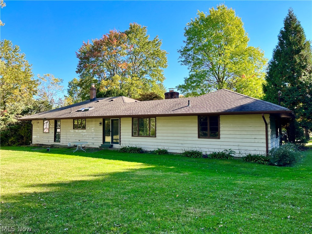2979 Shade Road Akron, OH 44333 - Photo 5 of 29 Back of home
