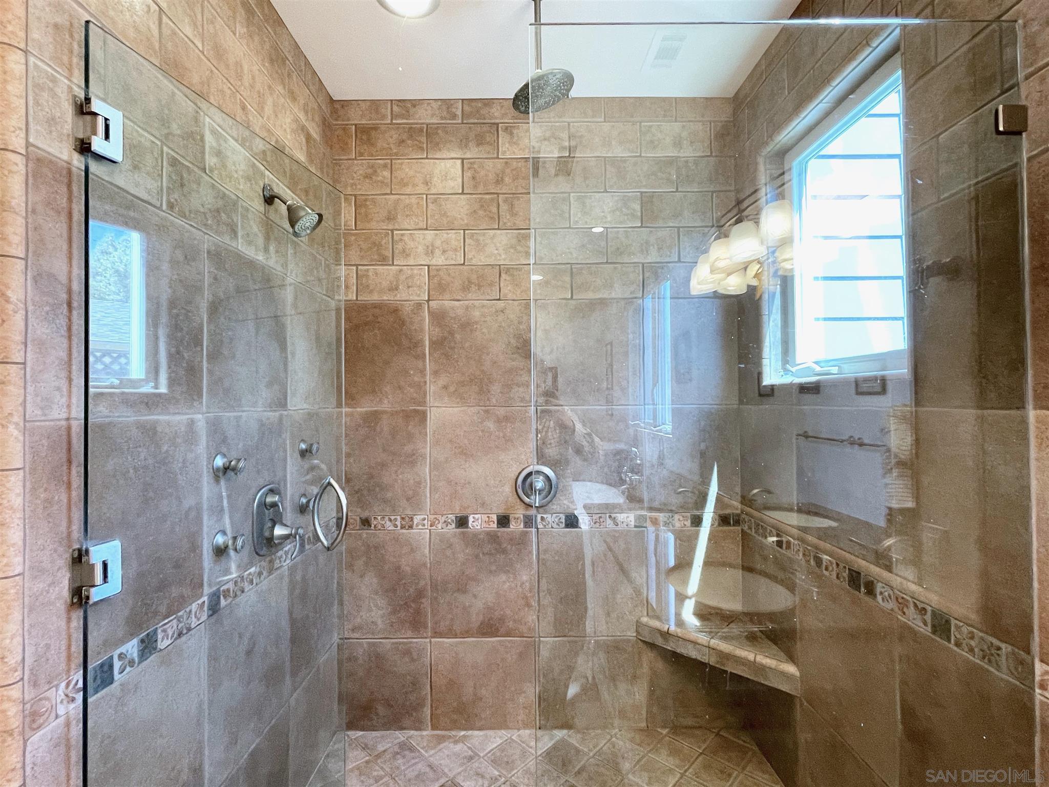 950 Cabrillo Avenue Coronado, CA 92118 - Photo 21 of 31 a bathroom with shower