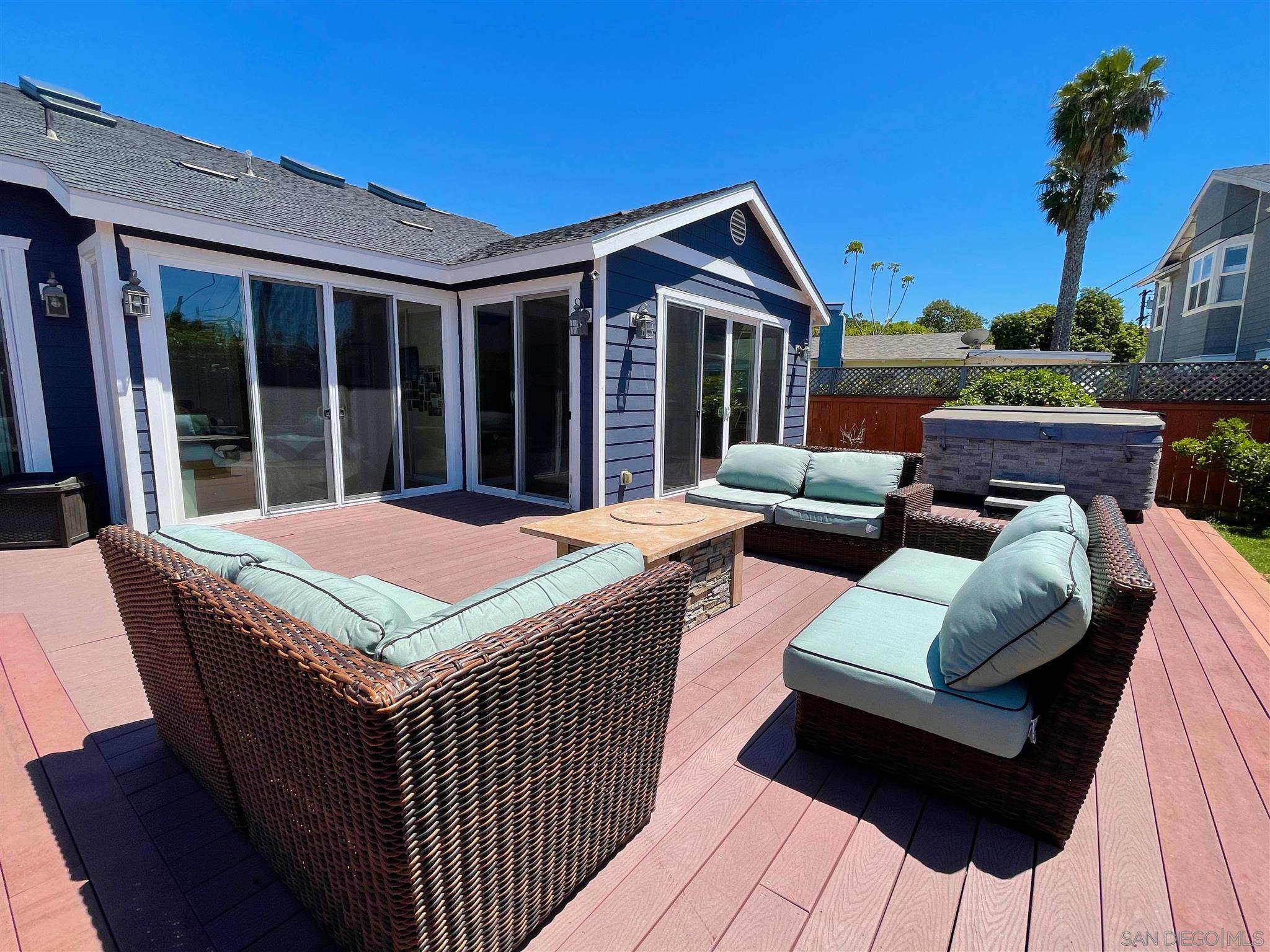 950 Cabrillo Avenue Coronado, CA 92118 - Photo 25 of 31 a view of a patio on the roof deck