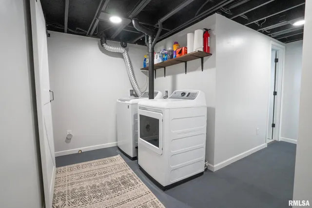 $199,900 | 2212 West Washington Street, Springfield, IL 62704