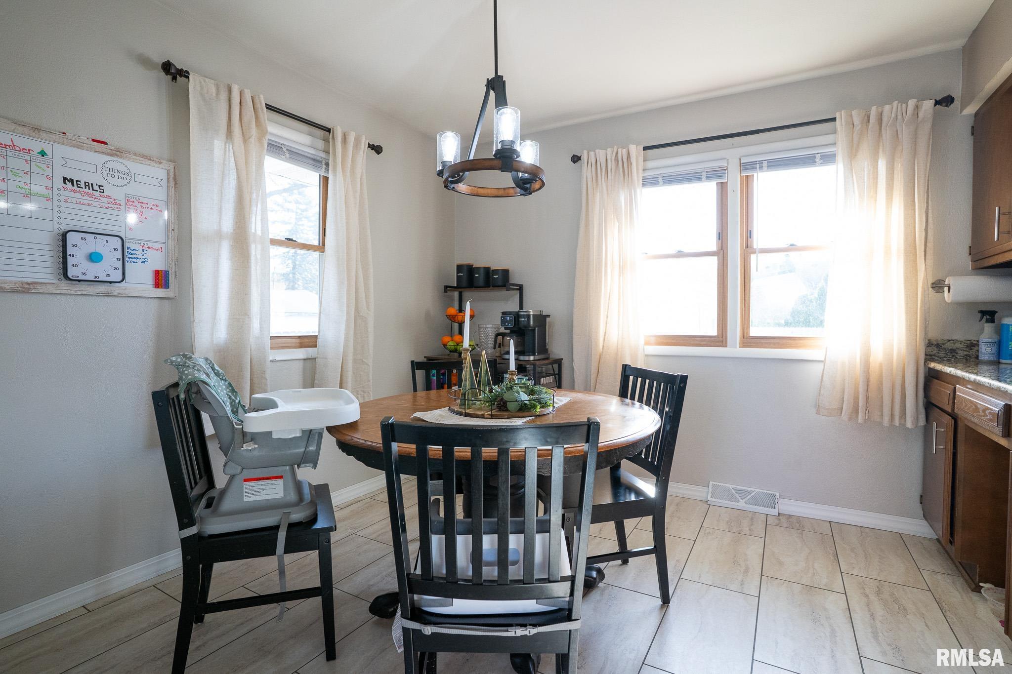 2212 West Washington Street Springfield, IL 62704 - Photo 6 of 21