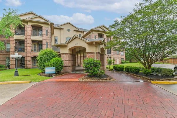 $150,000 | 2815 Kings Crossing Drive, Unit 307, Houston, TX 77345