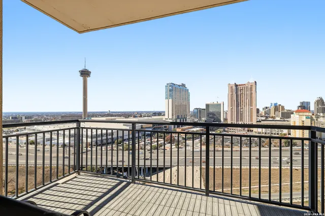 $460,000 | 215 Center Street, Unit 1507, San Antonio, TX 78202