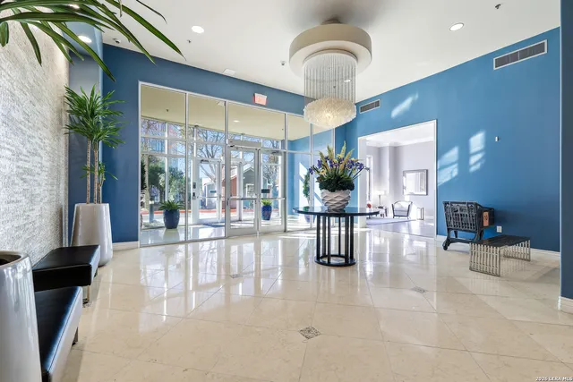 $460,000 | 215 Center Street, Unit 1507, San Antonio, TX 78202