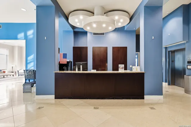 $460,000 | 215 Center Street, Unit 1507, San Antonio, TX 78202