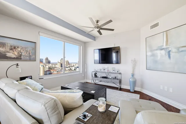 $460,000 | 215 Center Street, Unit 1507, San Antonio, TX 78202