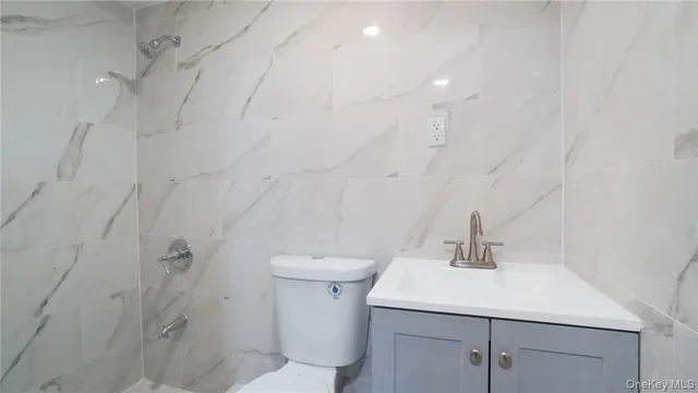 $929,000 | 2155 Walton Avenue | Fordham Heights