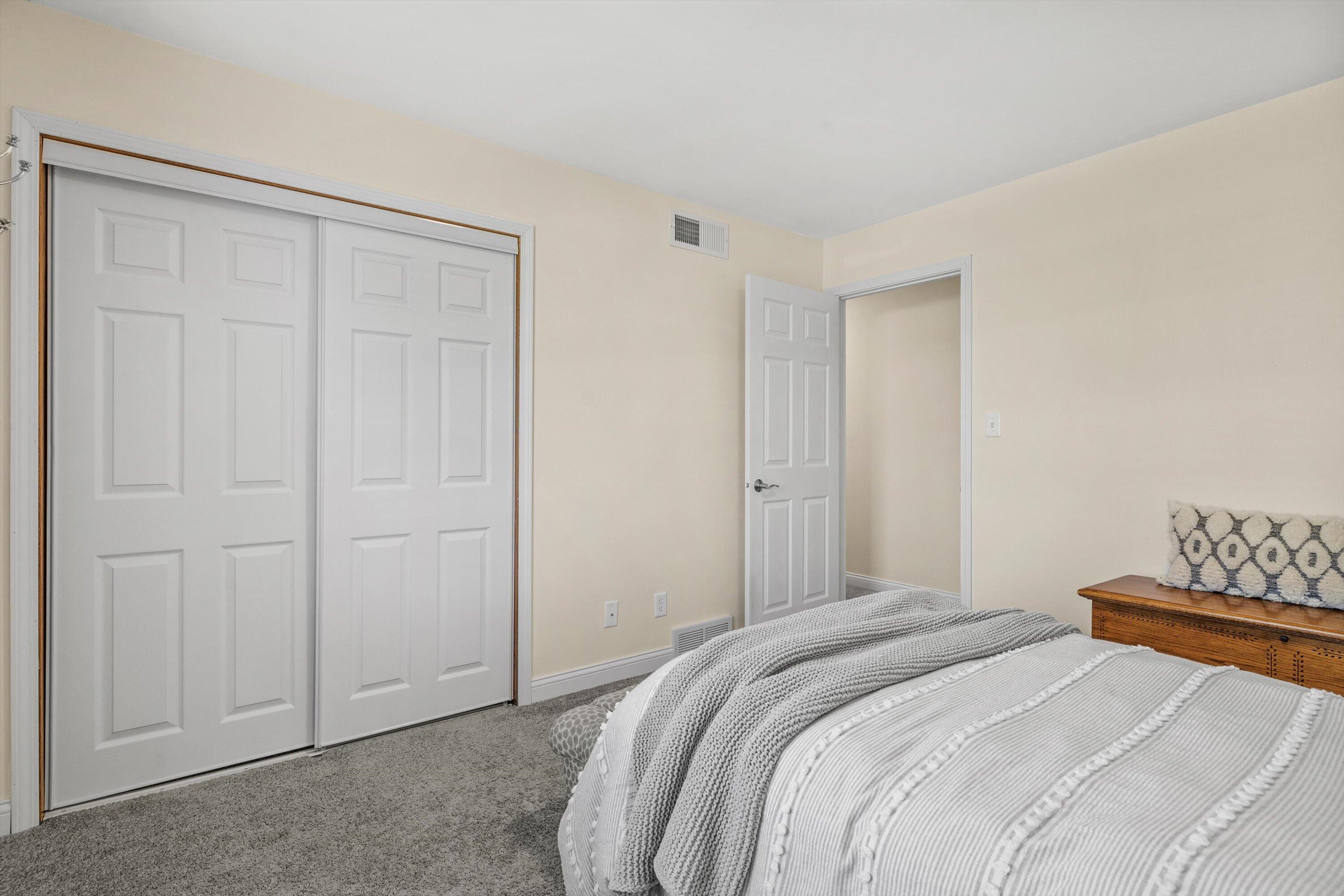 3431 Wood Road Mount Pleasant, WI 53406 - Photo 23 of 37 21-IMG_4983