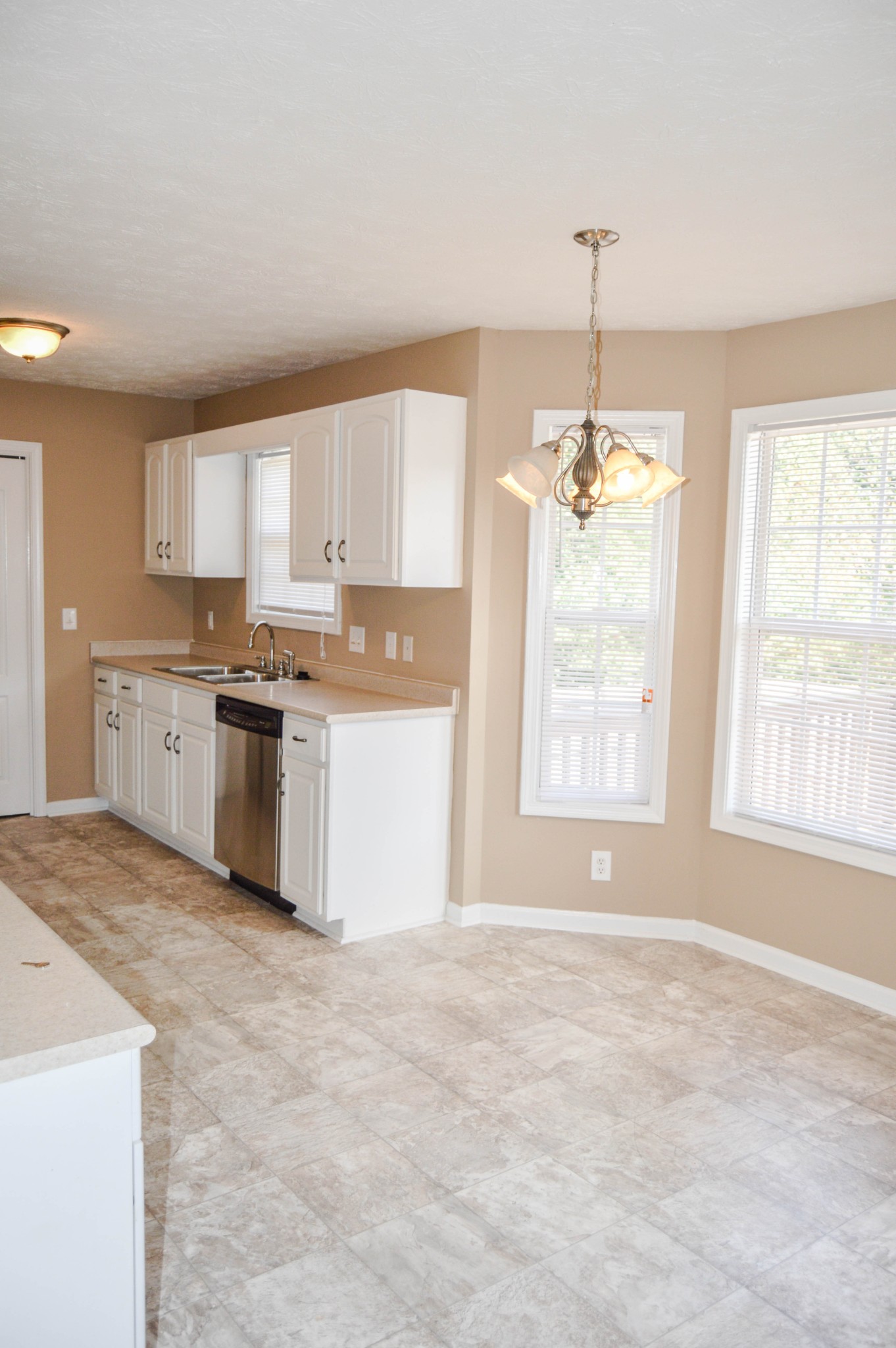 2769 Ridgepole Drive Clarksville, TN 37040 - Photo 6 of 14