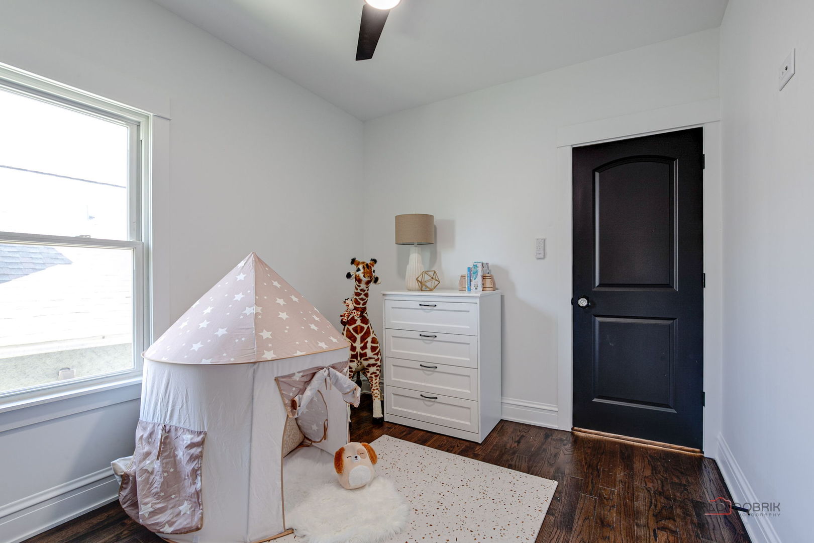 842 Mapleton Avenue Oak Park, IL 60302 - Photo 24 of 34 a room with storage and utility