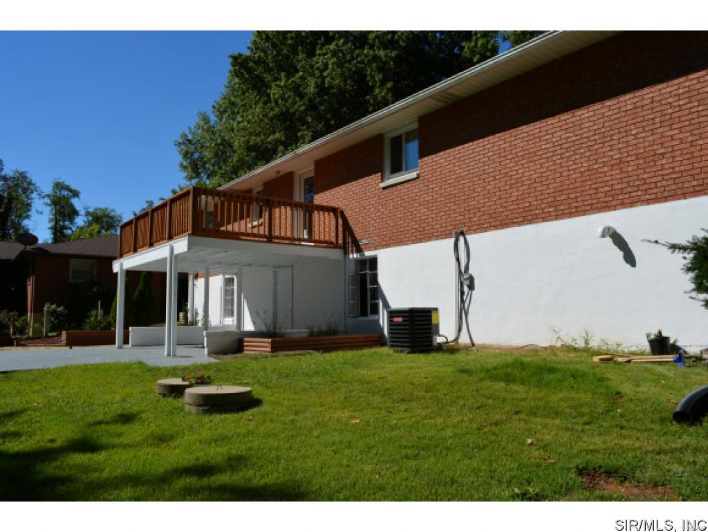 3205 Ridgeway Avenue Godfrey, IL 62035 - Photo 15 of 19 Gallery Image 15