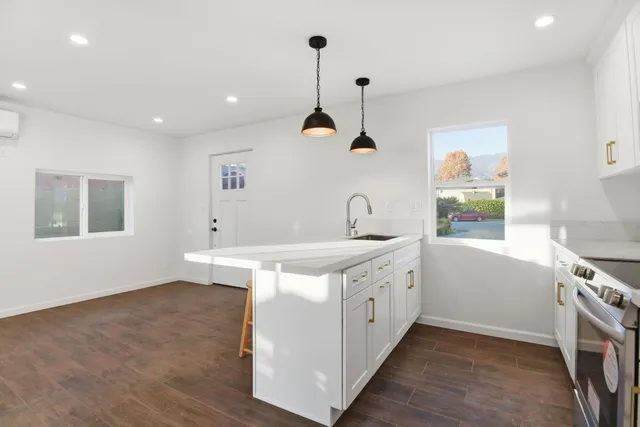 $1,925 | 648 Anita Street, Unit 1, Monrovia, CA 91016