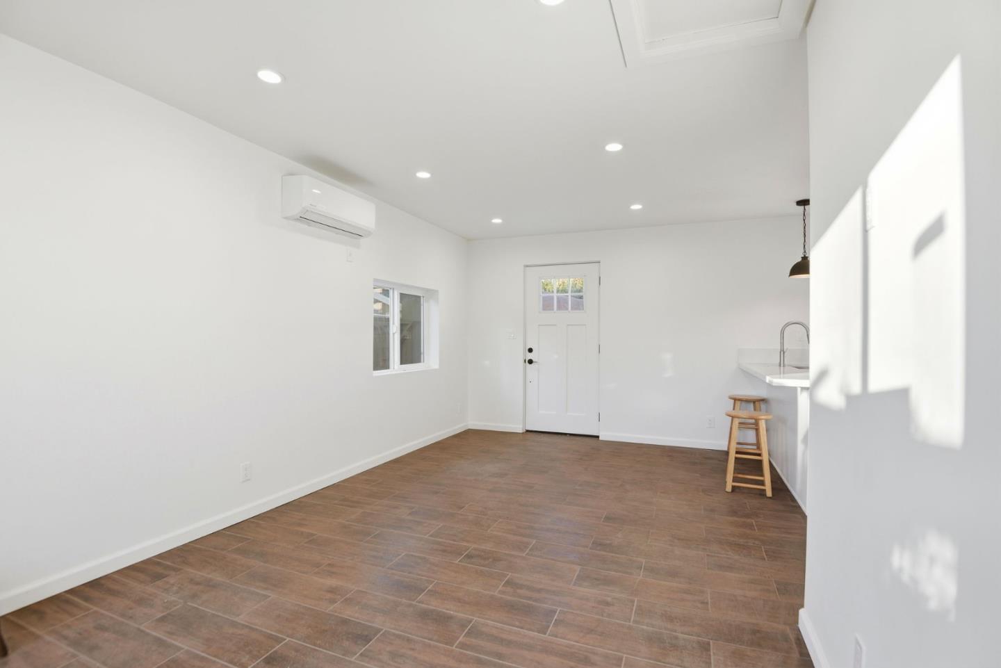 648 Anita Street, Unit 1 Monrovia, CA 91016 - Photo 4 of 16