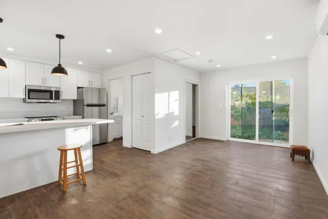 $1,925 | 648 Anita Street, Unit 1, Monrovia, CA 91016