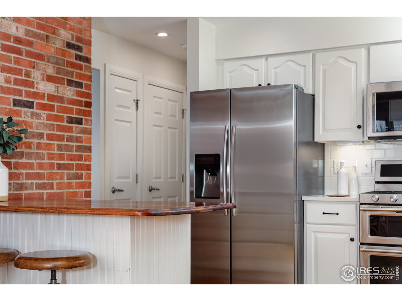 10060 Phillips Road Lafayette, CO 80026 - Photo 7 of 34 Stainless steel appliances