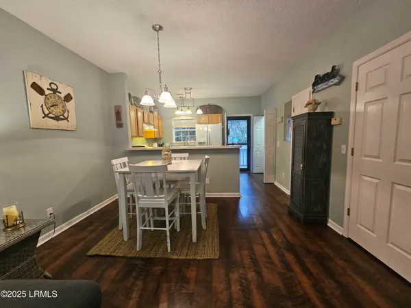 $1,800 | 1105 13th Street, Unit E, Port Royal, SC 29935