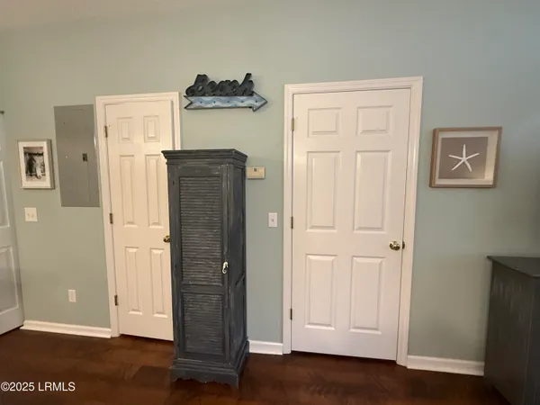 $1,800 | 1105 13th Street, Unit E, Port Royal, SC 29935
