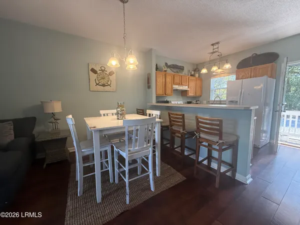 $1,800 | 1105 13th Street, Unit E, Port Royal, SC 29935